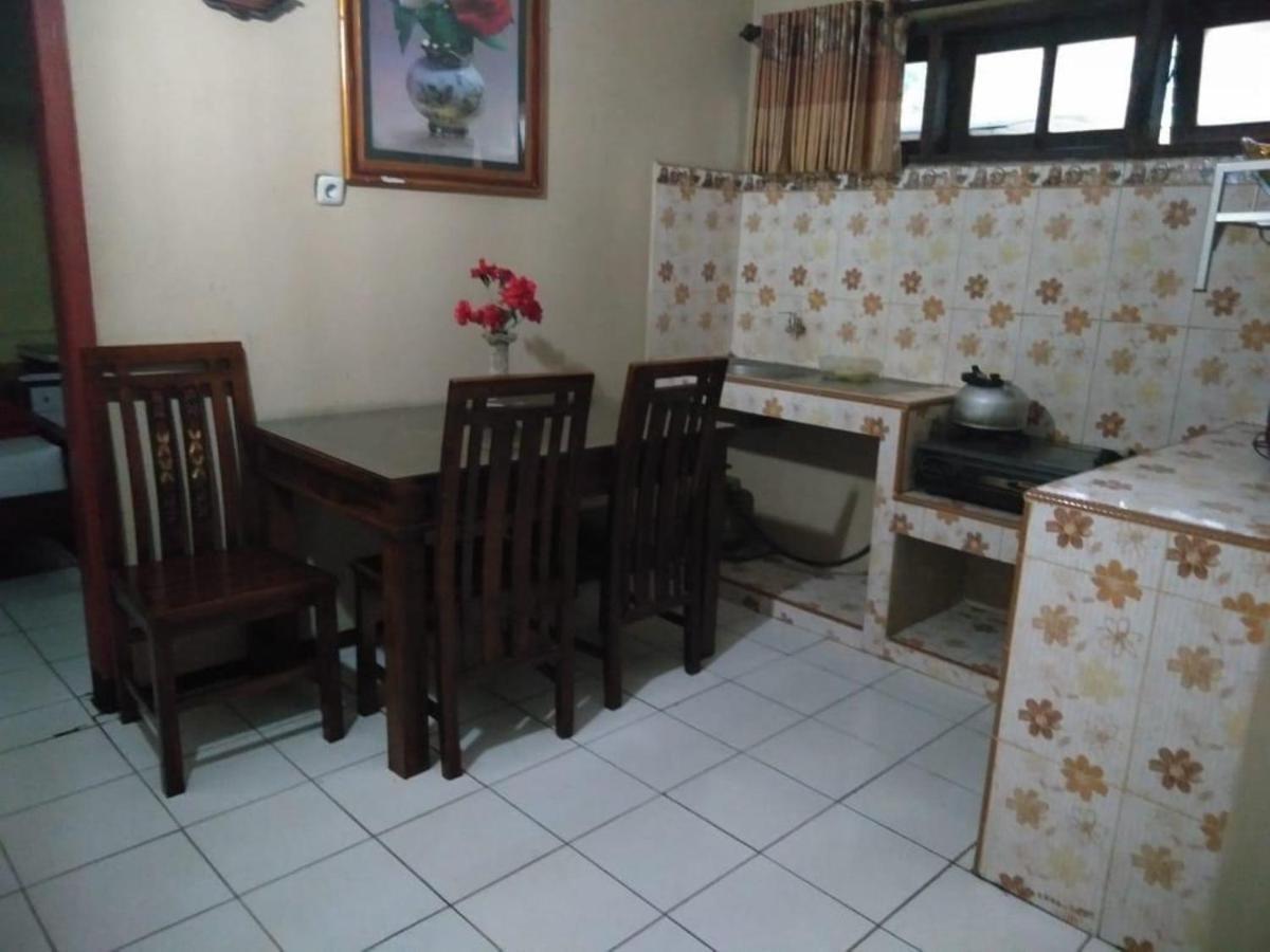 Villa Trijaya Batu  Eksteriør bilde