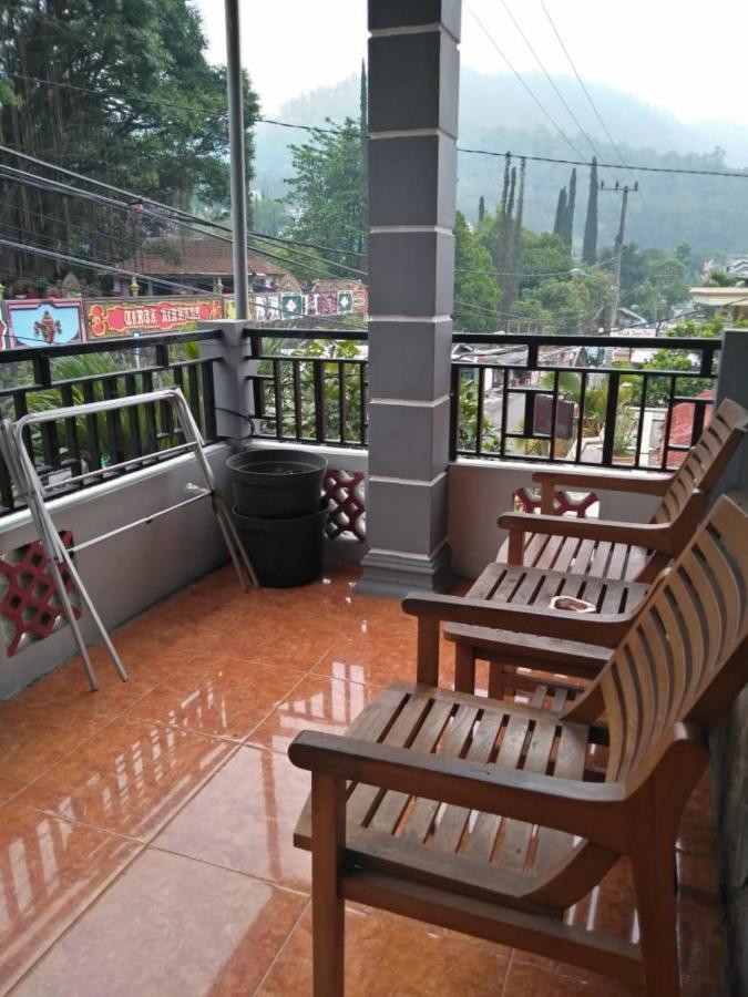 Villa Trijaya Batu  Eksteriør bilde
